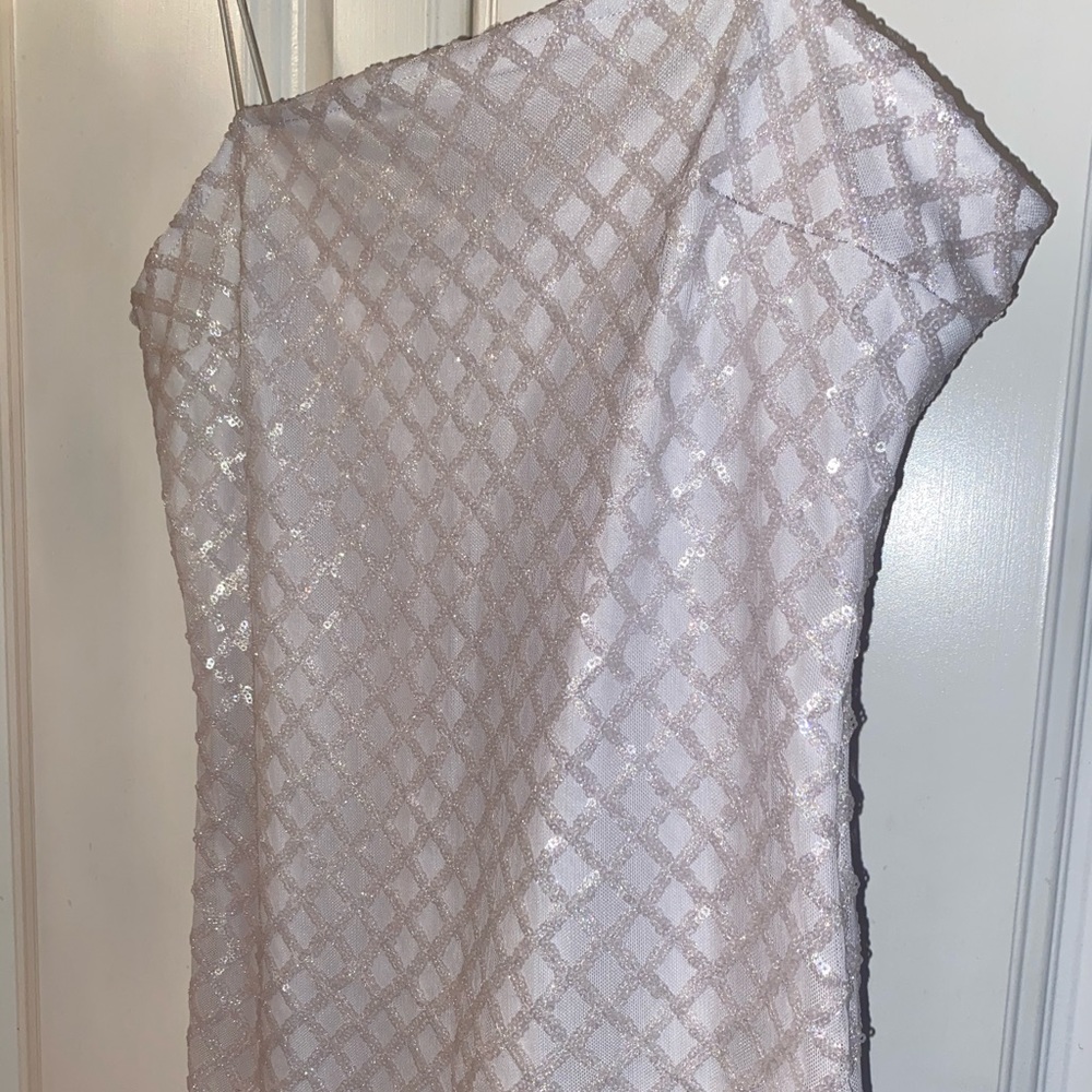 White sequin boxed mini dress - Picture 2 of 3